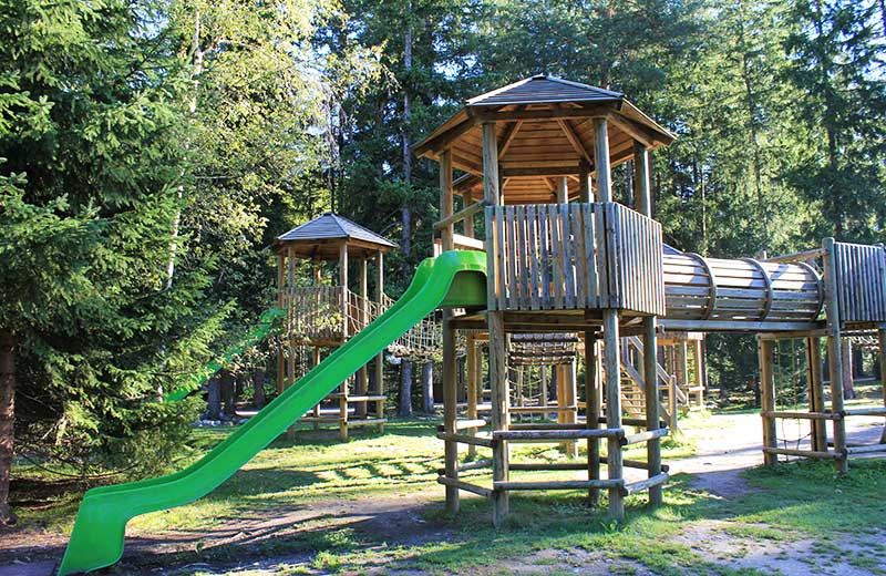 Kinderspielplatz & Abenteuerpark